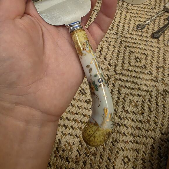 Vintage Prill Sheffield England Pie Cake Server Floral Yellow Porcelain Handle. - Picture 10 of 16